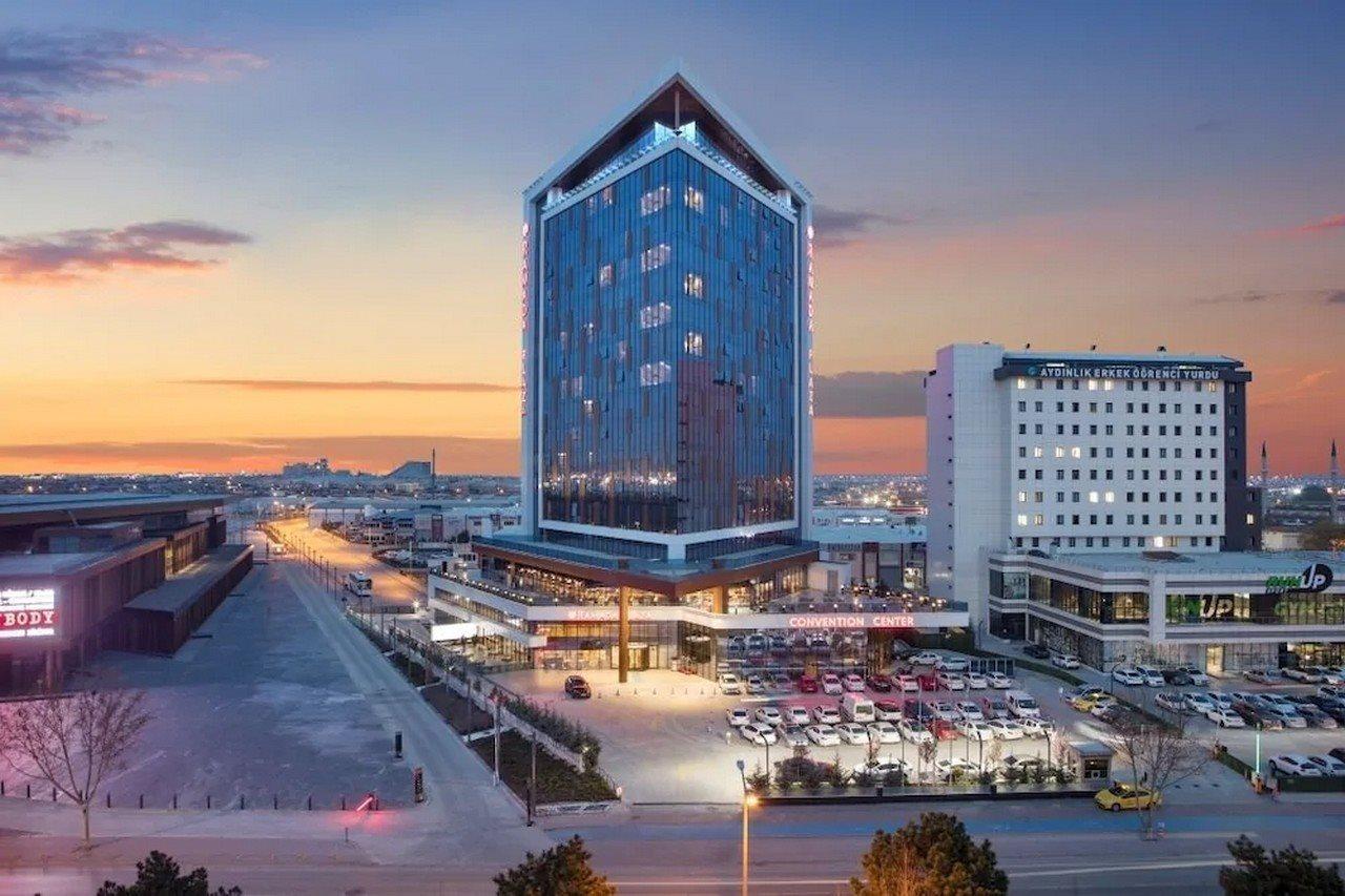 Ramada Plaza By Wyndham Konya Hotel Exterior photo