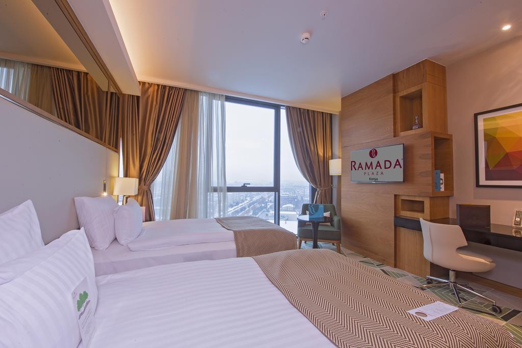 Ramada Plaza By Wyndham Konya Hotel Exterior photo
